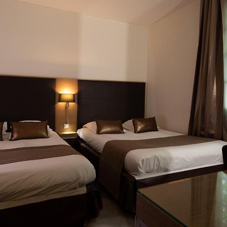 Hotel Restaurant Du Centre Et Du Lauragais Кастельнодари Экстерьер фото